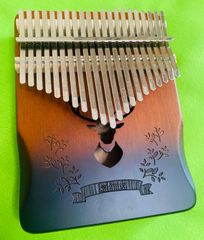 カリンバ 21キー サムピアノ 親指ピアノ ポータブル 癒し音楽 初心者入門用 音階目盛り チューンハンマー、収納袋など付き