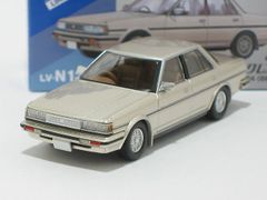 トヨタ クレスタ スーパールーセント ツインカム24（ベージュ）86年式 LV-N137c【トミーテック社1/64ミニカー】【トミカの時】