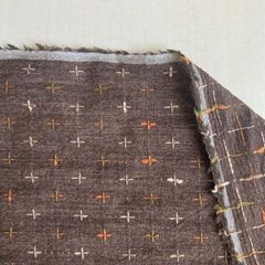 刺し子風刺しゅう入り綿素材　茶系　カット生地　3ｍ