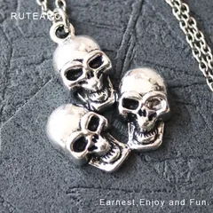 禍々しい3つの顔スカルのネックレス―  スカルペンダント ネックレス メンズ 骸骨 ドクロ アクセサリー 頭蓋骨 プチギフト 厄除け 個性的 骨 ステンレスチェーン ― 000697