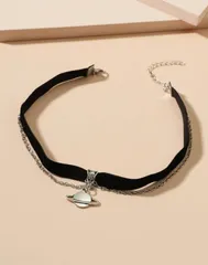 ◆ブラック プチプラ アクセサリー 韓国アクセサリー プラネット 惑星 ネックレス チョーカー  /VIVIENNE ビビアン好きにも