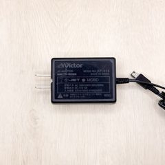 Victor AP-V14 ビクター JVC ケンウッド ACアダプタ アダプター 電源アダプター デジタルビデオカメラ ビデオカメラ ビデオ カメラ Everio e-Movie 充電器 チャージャー 充電ケーブル 0516-1355