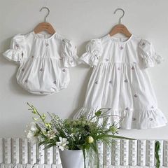 【2024夏新作】韓国風子供服  お花　刺繍　フリル　ベビー服 キッズ 女の子 海外　姉妹 かわいい ベビー服 ワンピース  130cm