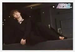 【中古】生写真(男性) 超特急/ユーキ(村田祐基)/横型・全身・座り・衣装黒・顔上げ/「BULLET TRAIN ARENA TOUR 2017-2018 the end for beginning」生写真セット 第35弾