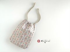 新作‼︎  和柄巾着袋(大)　高級金襴…白妙《送料無料》