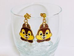 チップのピアス