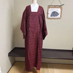 き552 【正絹道行コート】赤黒の絣風縞模様が粋な印象／スタイリッシュでモダンな佇まい（リメイク素材にも◎）