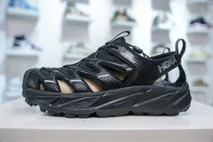2025年最新】Hoka hopara 26の人気アイテム - メルカリ