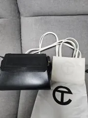 実物は撮影する TELFAR ブラックショルダーバッグ 2025年最新】テルファー telfar ショルダーバッグの人気アイテム