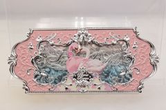r-551☆良品☆豪華アイシャドウ スワンバレエシリーズ 6色パレット 総合メイクパレット
