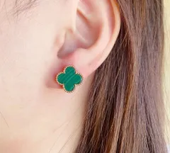 [Van Cleef & Arpels] アルハンブラ マラカイト イヤークリップ - 限定モデル | ヴァン クリーフ & アーペル レディースジュエリー｜本日限定特価｜新品未使用