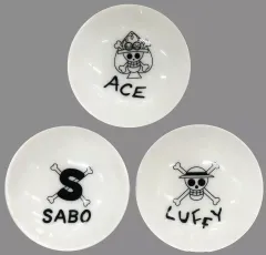 ワンピース ジャンプフェスタ 2019 盃三兄弟 缶バッジ ルフィ エース サボ ワンピース ジャンプフェスタ 2019 盃三兄弟 缶バッジ ルフィ