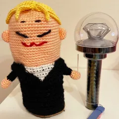 カラット棒ペンライトケース　人形ポーチ　SEVENTEEN セブチ　トラ 　ホシ HOSHI　マエストロ衣装　編み物