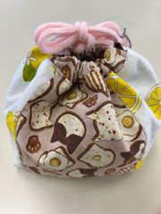 ハンドメイド　巾着袋　猫とレモン柄