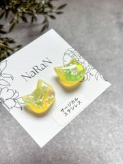 499≫キラキラホロの猫ピアス