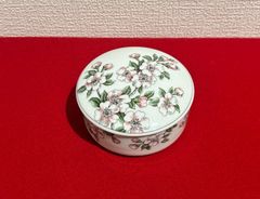 【na-00054】ティファニー　ボンボニエール　小物入れ　アクセサリー入れ　桜　限定品　箱無し