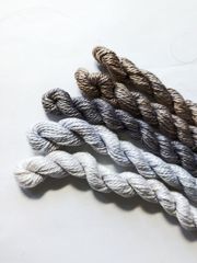 【売切り・期間限定】草木染綿糸コーマ5/3 シルケット加工 5本セット 〜編み物 こぎん刺しなどに