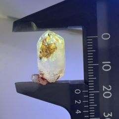 【E30671】  新産地！ 石油入り水晶 オイルインクォーツ 水晶 蛍光鉱物 水晶