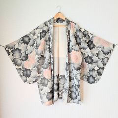 Japanese Vintage Haori Long Pink Rose pattern Silk Kimono Jacket Old-ⅽloth 長羽織 羽織 正絹 薔薇 暈し ピンク ラメ 黒グラデーション 古布 時代布 一点物 大正浪漫 和洋折衷
