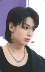 【中古】キャラカード ジョングク(BTS/防弾少年団)/右向き・黒インナー オリジナルフォトチケット 「Jung Kook Exhibition ‘GOLDEN ： The Moments’ IN JAPAN」 入場特典