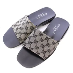 GUCCI タイガー入りブラック/グレー サンダル GGパターン10
