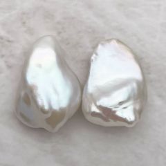 大粒花びらケシパールのピアス/イヤリング 21mm 大粒 ペア バロック 真珠 結婚 ウェディング ブライダル
