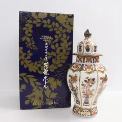 古伊万里文様 花籠ボトル 有田焼 陶器 特級 NIKKA WHISKY Special Age 古伊万里文様 ''花籠ボトル'' |