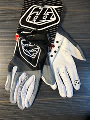 ★アウトレット★未使用 XL Troy Lee Designs RACING MXグローブ バイク用 MotoGP 防護手袋 防風 オフロード レーシングカート BW