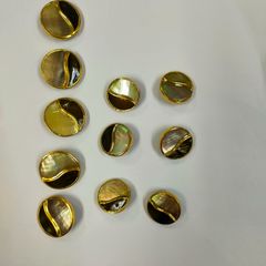 ボタン5個と６個組在庫調整様用