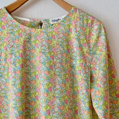 【極美品】NIMES（ニーム）　リバティタナローン　花柄ブラウス　長袖 2025年最新】ニーム nimes リバティの人気アイテム - メルカリ
