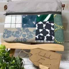 ミナペルホネン  ショルダー　ポーチ　サコッシュ　ポシェット　ファスナー