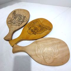 木彫うちわ型 達磨板 3枚セット 飾り板 壁掛け 禅画 手彫り A416