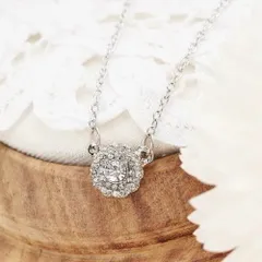 ネックレス レディース ラインストーンが輝くフラワーテイスト 中心の1粒ストーンの周りを小粒ストーンが二重に囲む お花のようなモチーフ アジャスター付き プチプラ プレゼント 秋冬 大人気