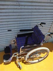 送料無料（一部地域を除く）　レッグサポート代用品　カワムラサイクル　多機能簡易モジュール車いす 　KA822B-N3　KM-25-0730-08