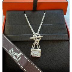【新品】エルメス　ネックレス　アミュレット　コンスタンス　即発