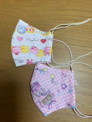 ハンドメイド幼児用マスク　2つ☆   ホワイトマカロン柄／ピンクチェックユニコーン柄