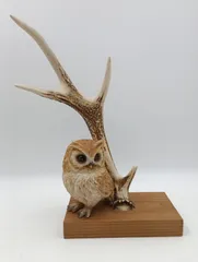 【K-1152】鹿ツノ 台付組み立て品 フクロウ インテリア オブジェ オーナメント 滋賀県 大津 熊川宿 セット