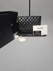 Chanel(シャネル) クラッチ ミディアム ブラック 307 ブンダエ