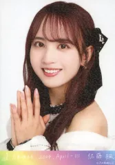 【中古】生写真(乃木坂46) 佐藤楓/バストアップ・スペシャル衣装40・ホログラム仕様/スーパーレア/「乃木坂46 2024.April-III」乃木コレ ランダム生写真