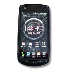 【2台セット】TORQUE G01 KYY24 初代タフネススマホ 気圧計 高度計 波情報