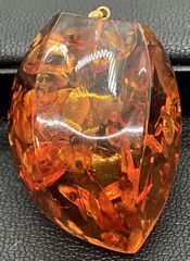 琥珀ペンダントトップ　K18　コハク　レディース　オシャレ上品