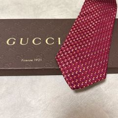 美品 GUCCI グッチ シルク 100％ レッド リボン柄 254-693