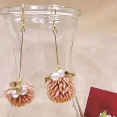 千日紅のドライフラワーとパールのフックピアス　母の日　入学式　結婚式
