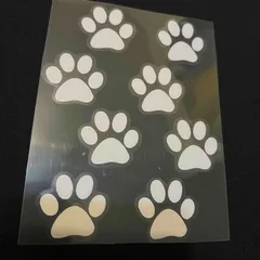 肉球×8 ステッカー ホワイト 1枚 新品