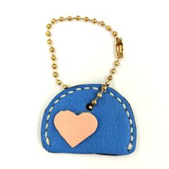 本革 キーカバー	青 ピンクハート付き ストラップ ハンドメイド/工房エールヨコハマ