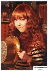 【中古】生写真(女性) 少女時代/JESSICA/バストアップ・衣装白黒ボーダー・左手帽子金/everysing 限定ポストカードサイズ生写真