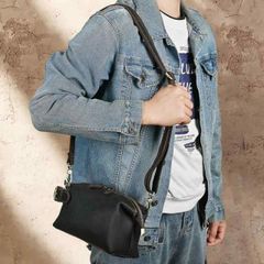 本革 栃木レザー 3WAYバッグ 黒 ハンドメイド ワンダラーコンチョ 本革 栃木レザー 3WAYバッグ 黒 ハンドメイド ワンダラーコンチョ