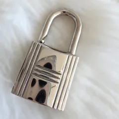 【美品】HERMES エルメス　南京錠　シルバー 楽天市場】【新品仕上げ済】HERMES エルメス カデナ パドロック