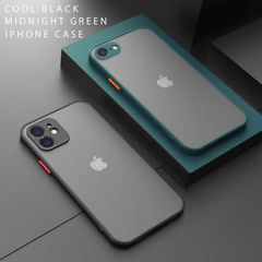 iPhone16 ケース シンプル iPhone16e カバー 半透明 マット アイフォン16 アイフォン16e 黒 ブラック 緑 グリーン 指紋防止 送料無料