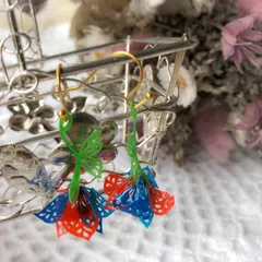 (花ピアスイヤリング)精霊花(しょうりょうか)＊夏色